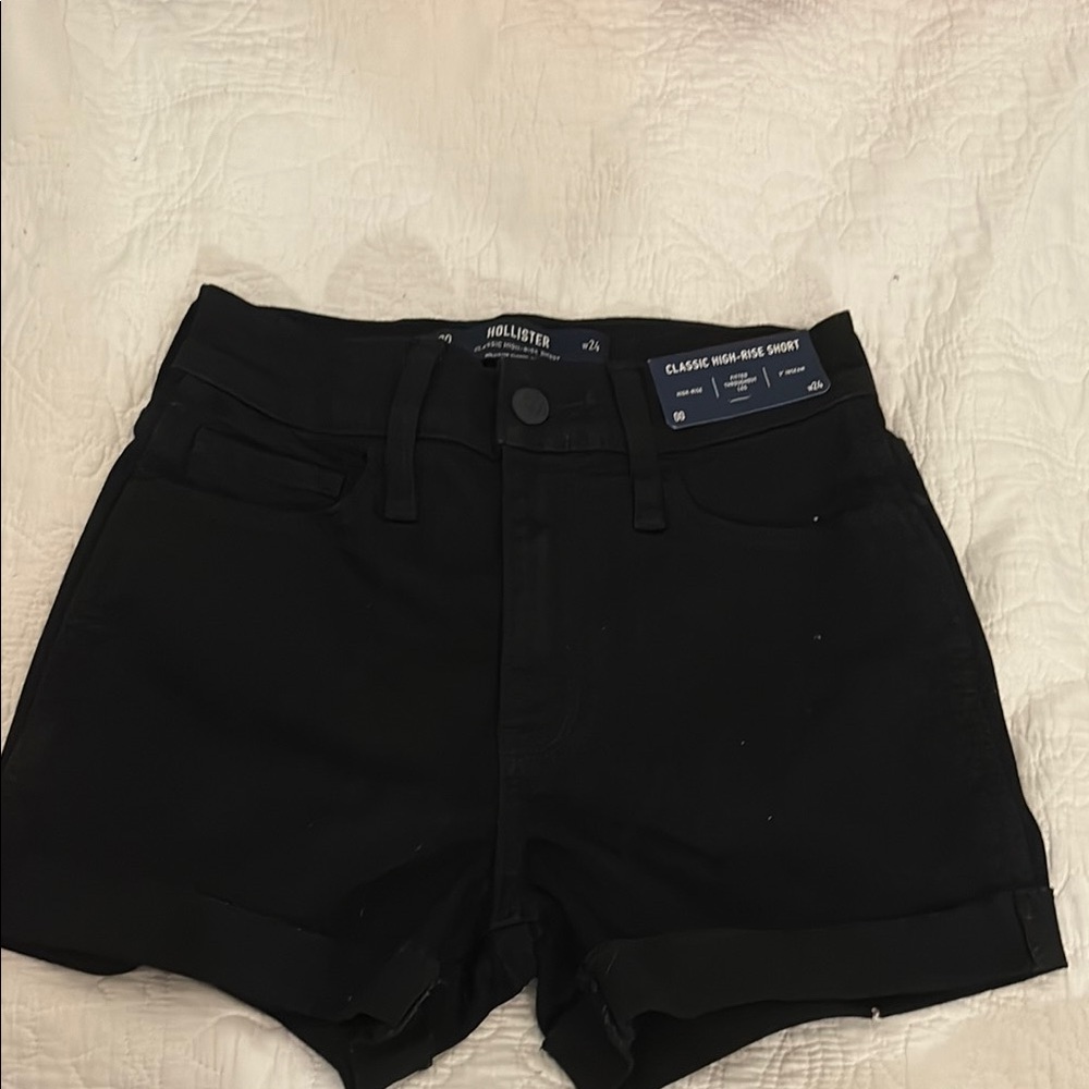 Hollister Women's Black High-Rise Shorts